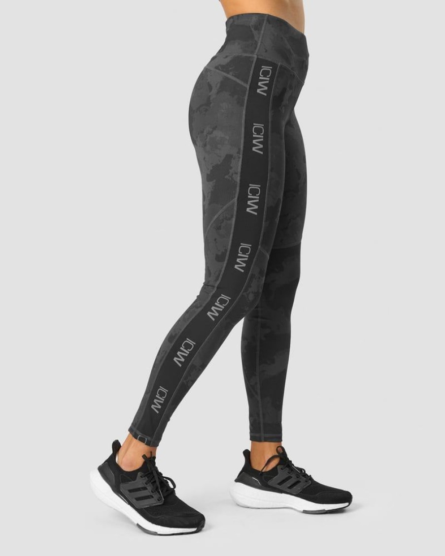 Naiset ICIW Trikoot & Leggingsit | Ultimate Training Tights Wmn Black Camo