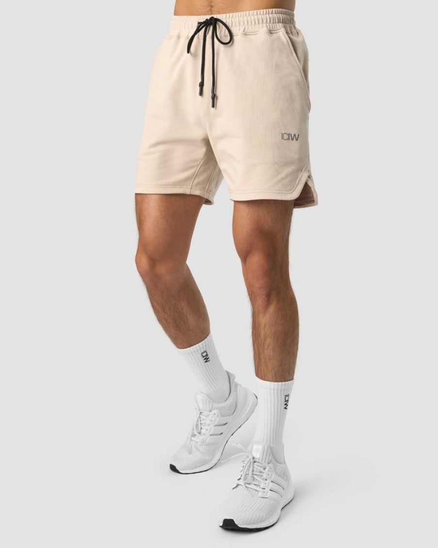 Miehet ICIW Shortsit | Stride Sweat Shorts Men Beige