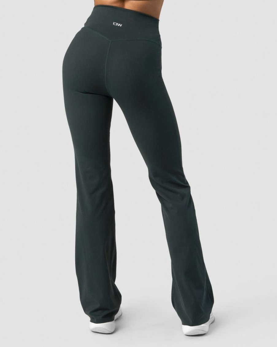 Naiset ICIW Trikoot & Leggingsit | Nimble Flared Tights Dark Green