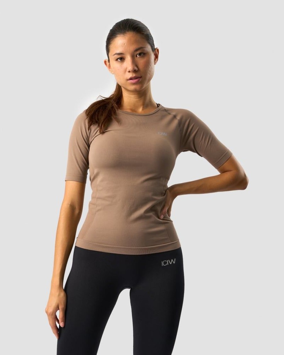 Naiset ICIW Seamless | Everyday Seamless T-Shirt Mid Sleeve Desert Sand