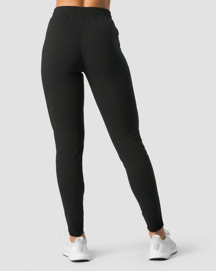 Naiset ICIW Housut | Stride Sweatpants Wmn Black